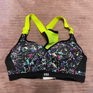 Victoria’s Secret Sports Bra 32B